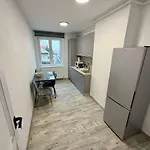 Spacious Downtown By Managr Διαμέρισμα Μπρασόβ