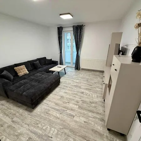 Spacious Downtown By Managr Apartment *