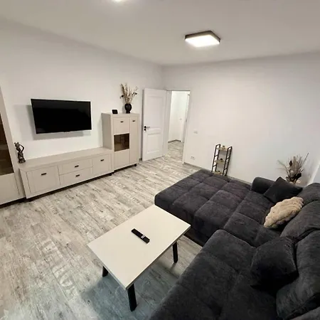 Spacious Downtown By Managr Apartment