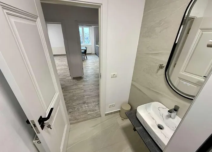 Apartment Spacious Downtown By Managr