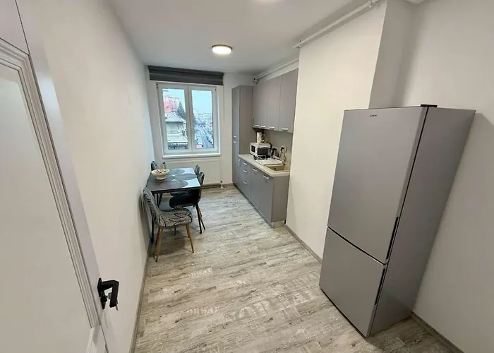 Spacious Downtown By Managr Apartment